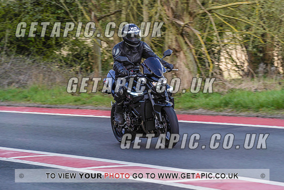 RS2104_1002