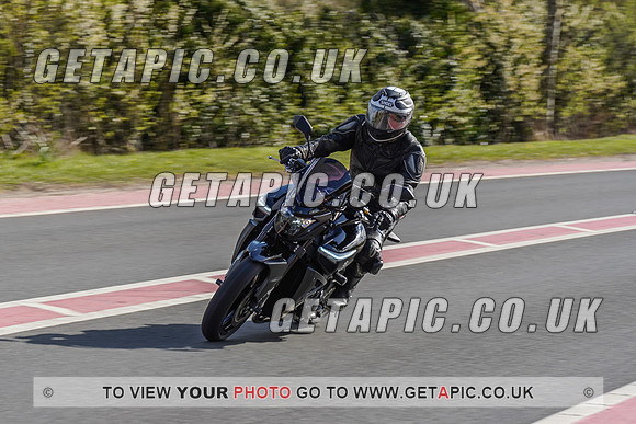 RS2104_1005