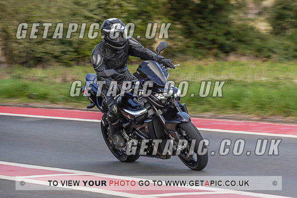 RS2104_1007