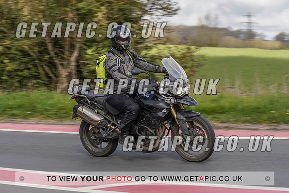 RS2104_1022
