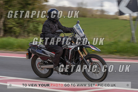 RS2104_1032