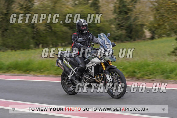 RS2104_1047