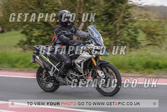 RS2104_1049