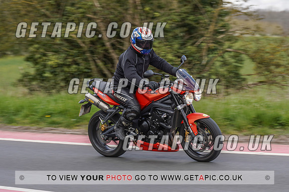 RS2104_1051
