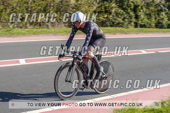 RS2104_1596