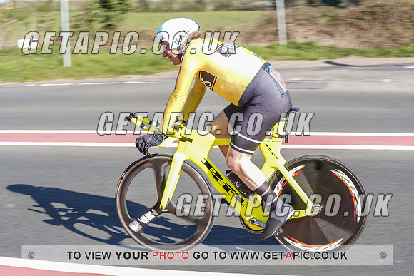 RS2104_1598