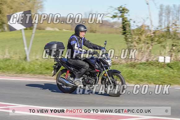 RS2104_1602