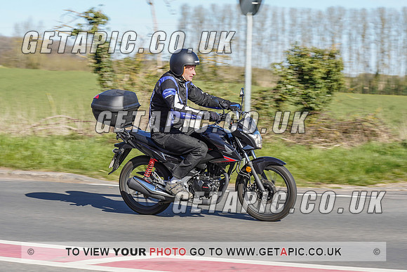 RS2104_1603