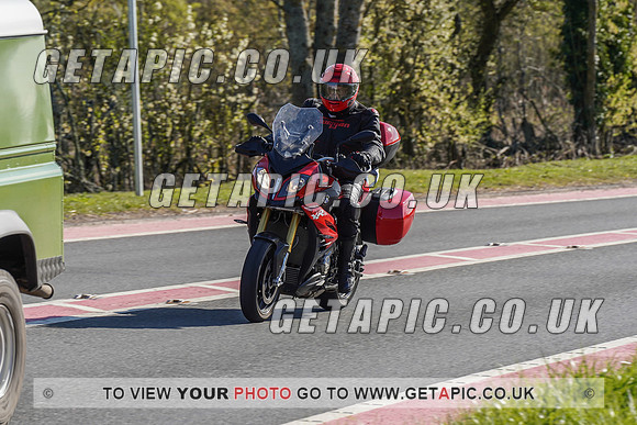 RS2104_1606