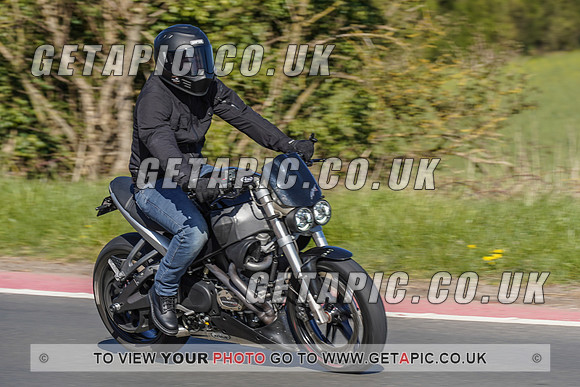 RS2104_1628