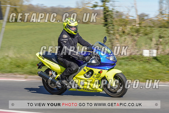 RS2104_1632