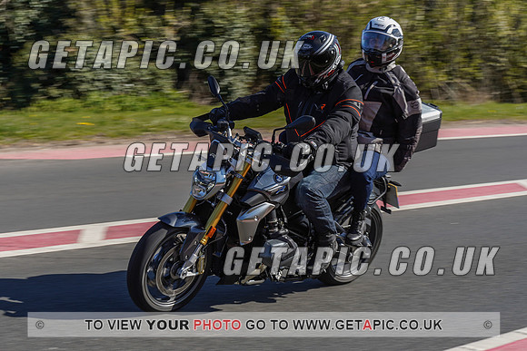 RS2104_1645
