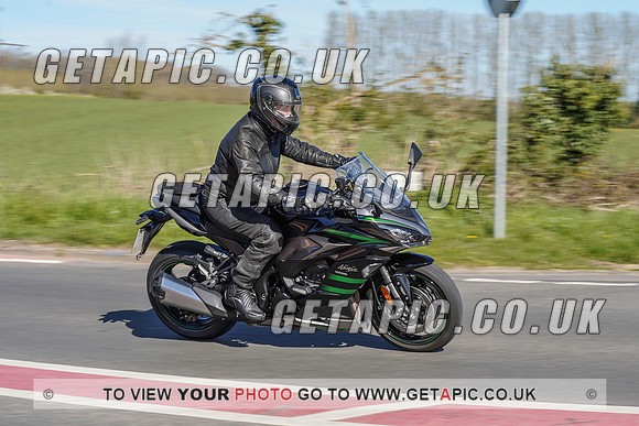RS2104_1649