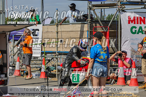 PR2408-00711-C_LOGO_ON_PHOTO