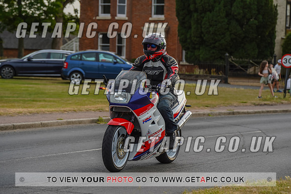 RS2207_8808