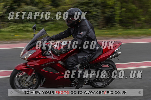 RS_2105_1037