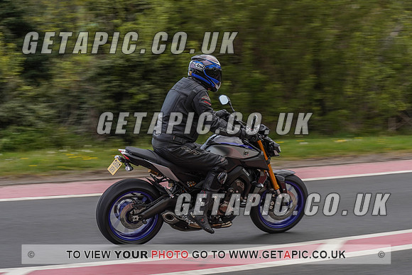 RS_2105_1073