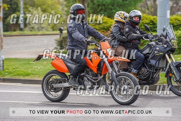 RS2204_7556