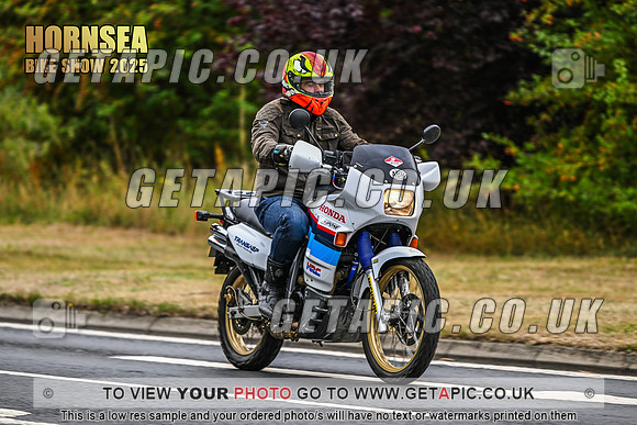 SJ2508-1841-C_LOGO_ON_PHOTO