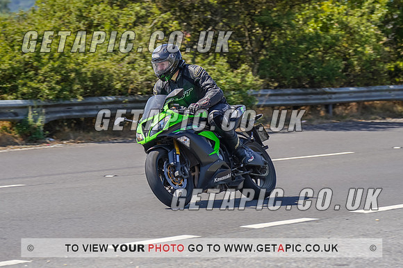 RS2208_1033