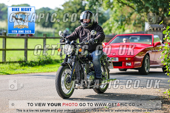 PR2506-02583_LOGO_ON_PHOTO