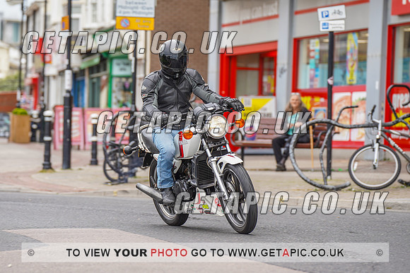 RS2205_1049