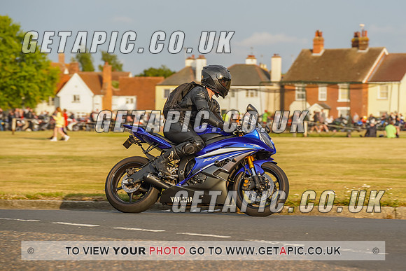 RS2207_8906