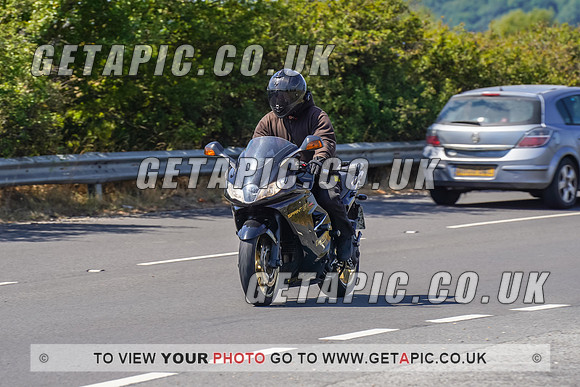 RS2208_1043