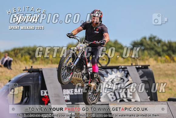 PR2408-01173-C_LOGO_ON_PHOTO