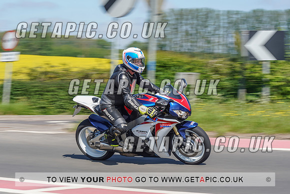 RS2105_6456