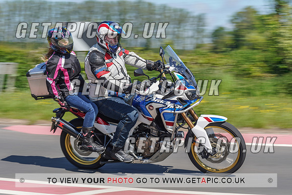 RS2105_6466