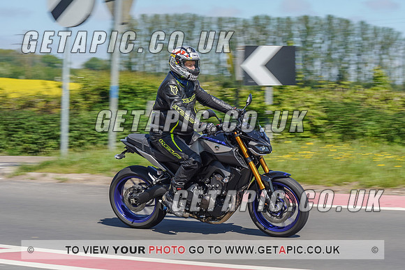 RS2105_6476