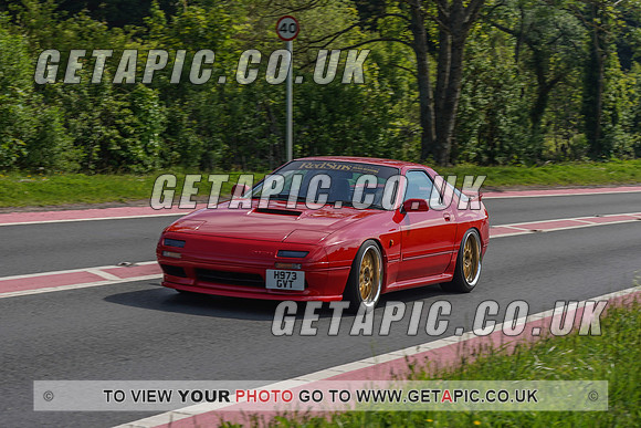 RS2105_6433