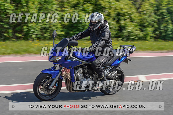 RS2105_6443