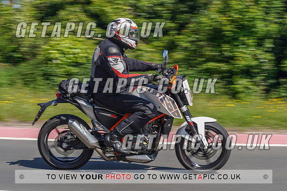 RS2105_6483