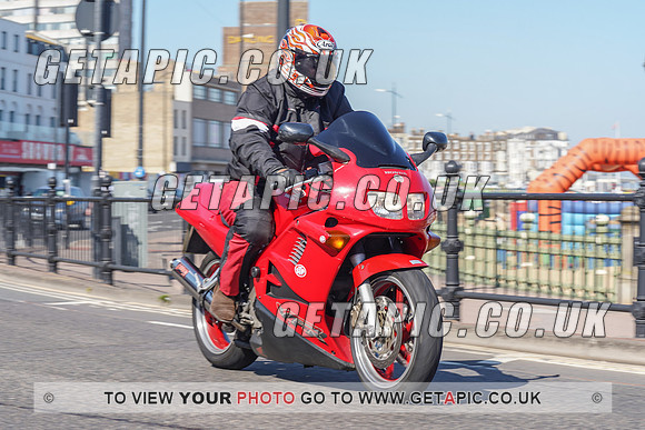 RS2105_7068