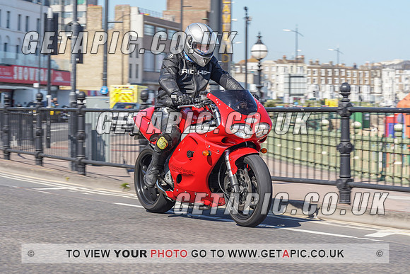 RS2105_7084