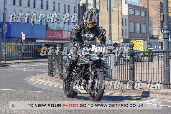 RS2105_7086