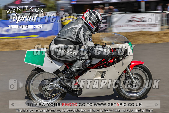 PR2408-00776-C_LOGO_ON_PHOTO