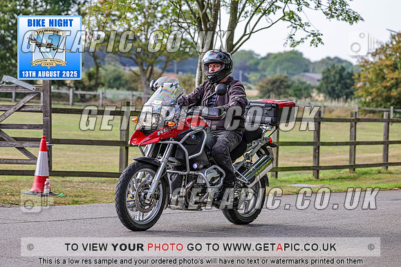 PR2508-08103_LOGO_ON_PHOTO