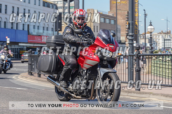 RS2105_7308