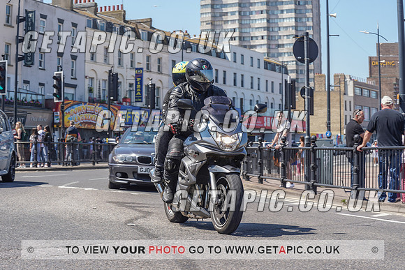 RS2105_9082