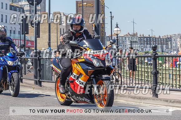 RS2105_9121