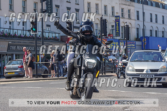 RS2105_9410