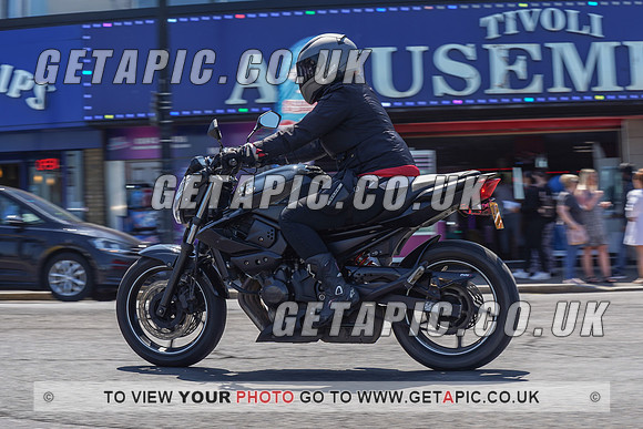 RS2105_9451