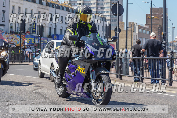 RS2105_9454