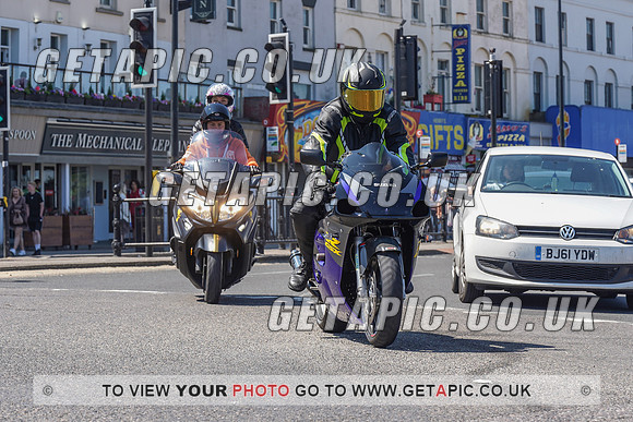 RS2105_9453