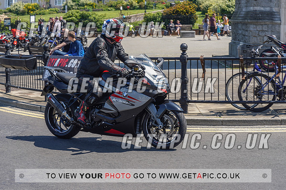 RS2105_9649
