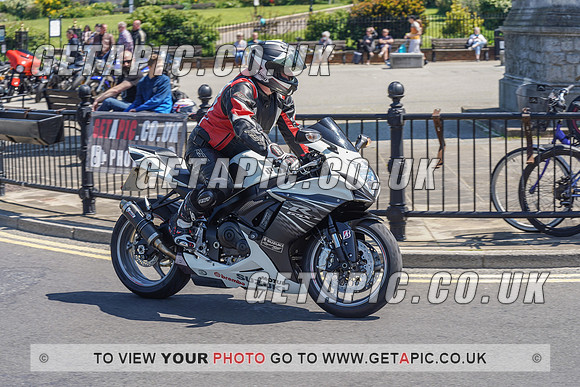 RS2105_9652