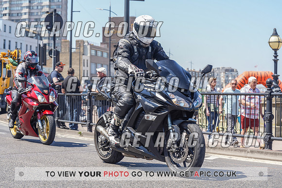 RS2105_9701